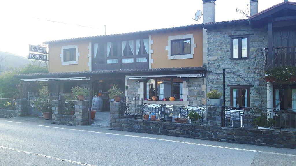 Hostal Casa Lucas Los Tojos Eksteriør billede